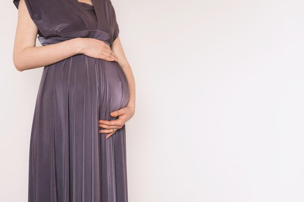 Trouvez la robe de grossesse parfaite pour vos cérémonies